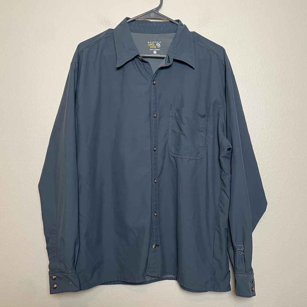 Mountain Hardware Pearl Snap Button Down Hiking Fishing Shirt